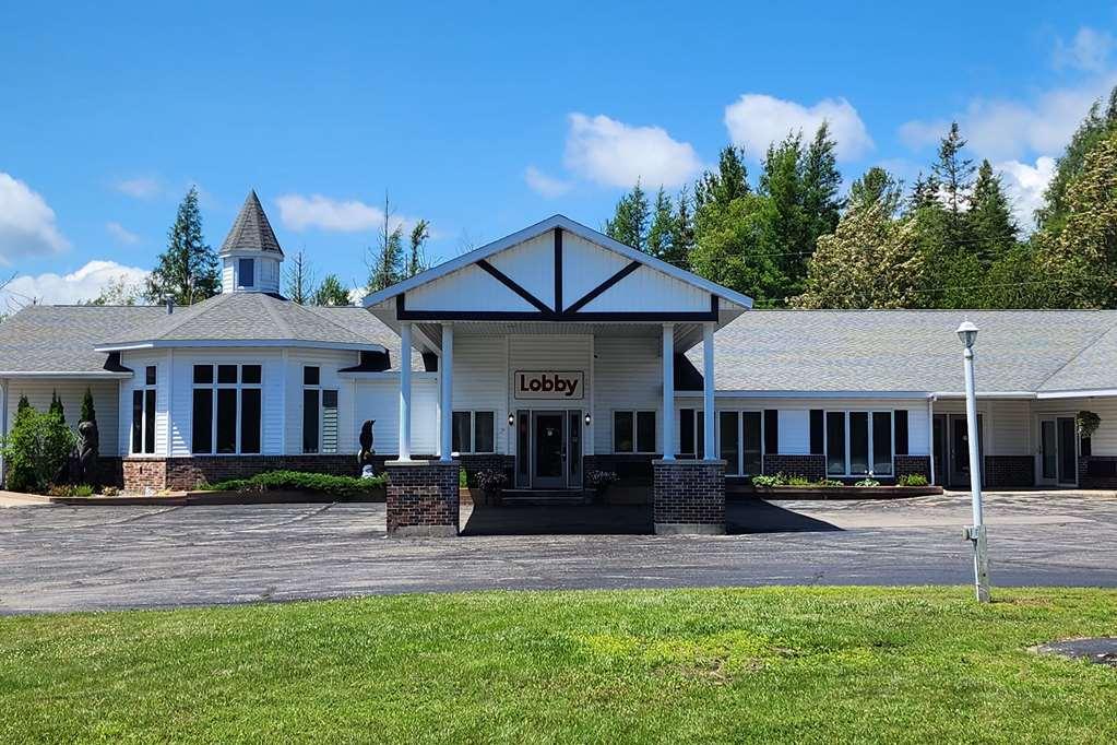 Econo Lodge Lakeshore Manistique Eksteriør billede