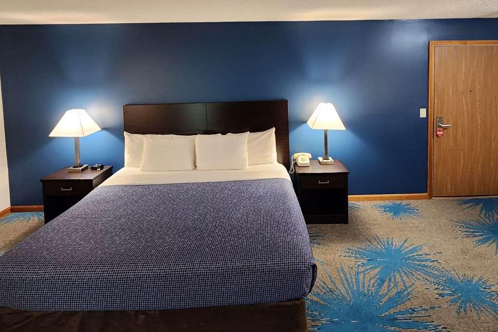 Econo Lodge Lakeshore Manistique Værelse billede